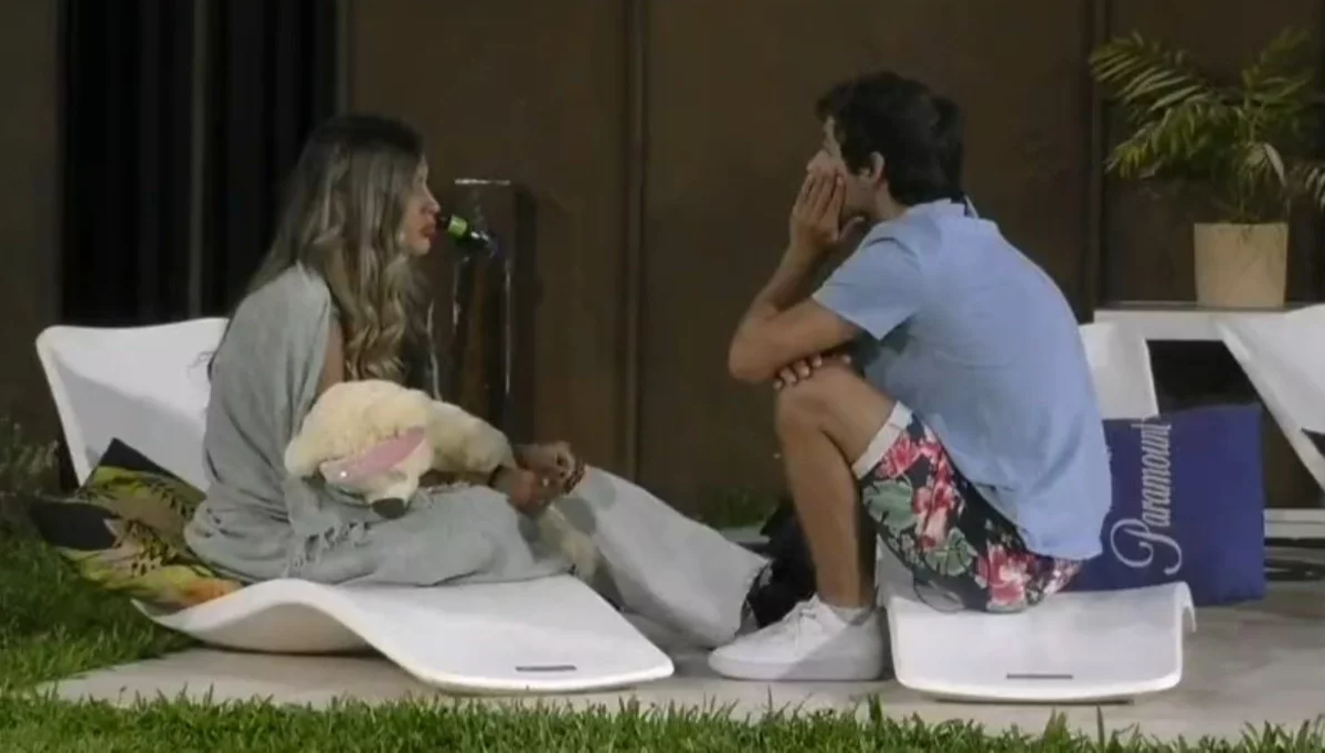 Julieta Poggio no quiere saber nada con Agustín Guardis.