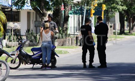 La policía santafesina reforzará los controles ante el anuncio de las nuevas restricciones La policía santafesina reforzará los controles ante el anuncio de las nuevas restricciones