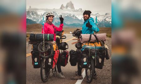 Caren Peresón y Cruz Scardellato Auer llegaron en 2016 a Alaska y en seis años bajaron hasta a Ushuaia. Caren Peresón y Cruz Scardellato Auer llegaron en 2016 a Alaska y en seis años bajaron hasta a Ushuaia.