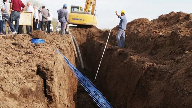 En su diseño original, la primera etapa contemplaba una extensión total de 330 kilómetros, divididos en siete tramos consecutivos.&nbsp;