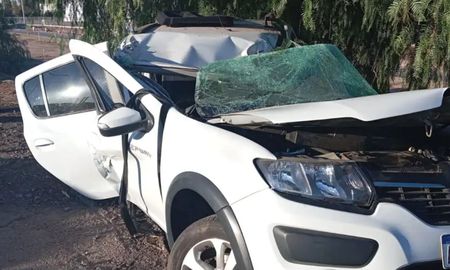 Así quedó el coche de la víctima fatal tras el accidente en Acceso Este, Guaymallen. Así quedó el coche de la víctima fatal tras el accidente en Acceso Este, Guaymallen.