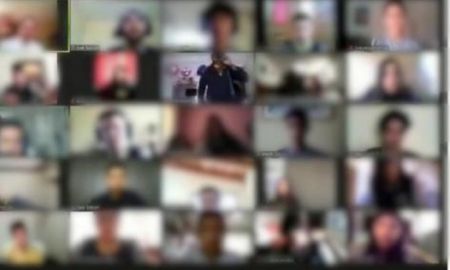 Delincuentes entraron a robar a la vivienda de una alumna cuando estaba en una clase virtual. Ocurrió en Ecuador. Los ladrones ya fueron detenidos. Delincuentes entraron a robar a la vivienda de una alumna cuando estaba en una clase virtual. Ocurrió en Ecuador. Los ladrones ya fueron detenidos.