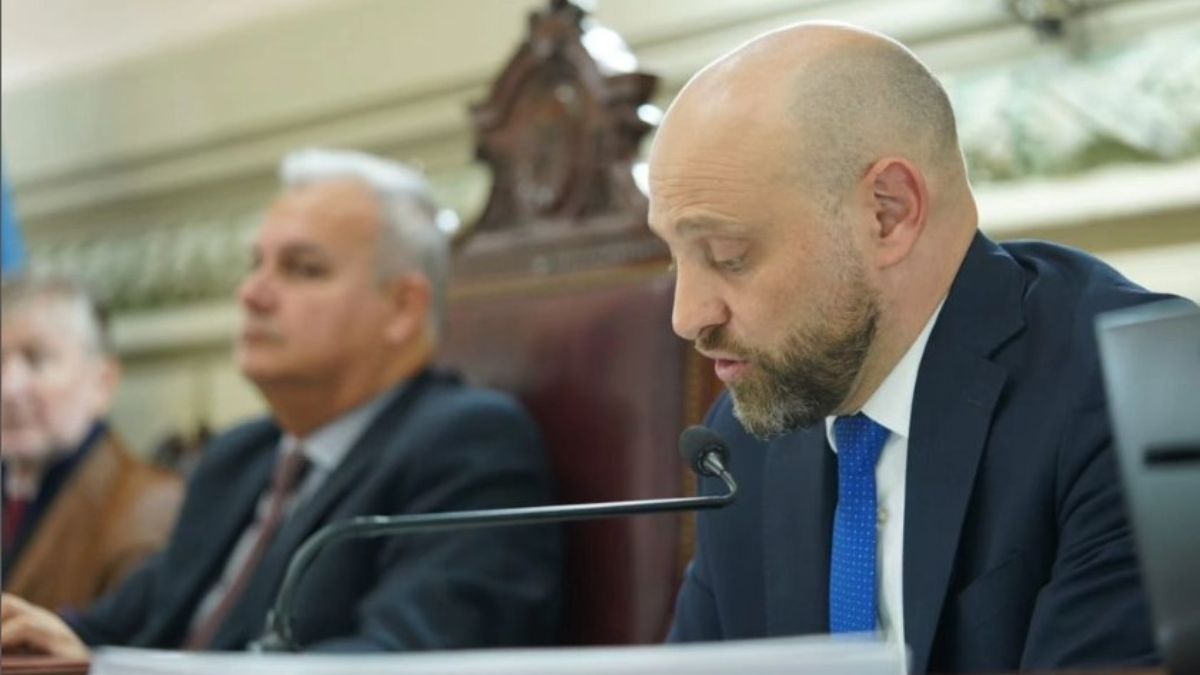 Gustavo Puccini, secretario parlamentario de la Cámara de Diputados y uno de los elegidos por Maximiliano Pullaro para llevar adelante la transición con los equipos de Omar Perotti. Gustavo Puccini, secretario parlamentario de la Cámara de Diputados y uno de los elegidos por Maximiliano Pullaro para llevar adelante la transición con los equipos de Omar Perotti.