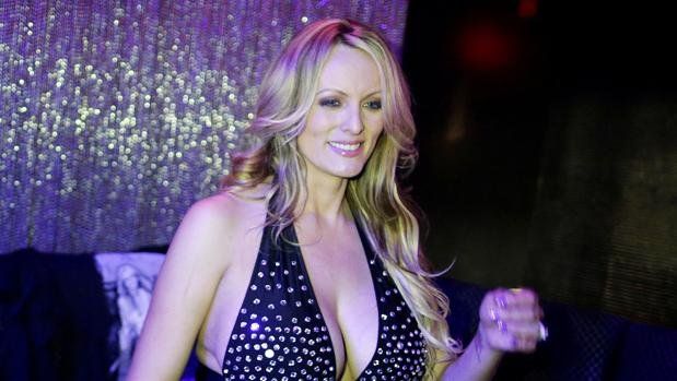 El grupo definió por unanimidad que el empresario estuvo detrás de la trama de sobornos a la actriz porno Stormy Daniels durante la campaña electoral de 2016. El grupo definió por unanimidad que el empresario estuvo detrás de la trama de sobornos a la actriz porno Stormy Daniels durante la campaña electoral de 2016.