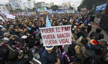 la oposicion y actores se manifestaron en contra del acuerdo con el fondo monetario la oposicion y actores se manifestaron en contra del acuerdo con el fondo monetario