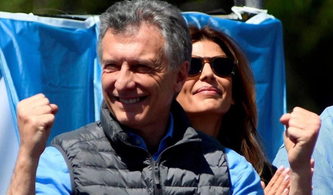 Mauricio Macri cierra su campaña para la reelección en la ciudad de Córdoba, junto a Pichetto y Negri