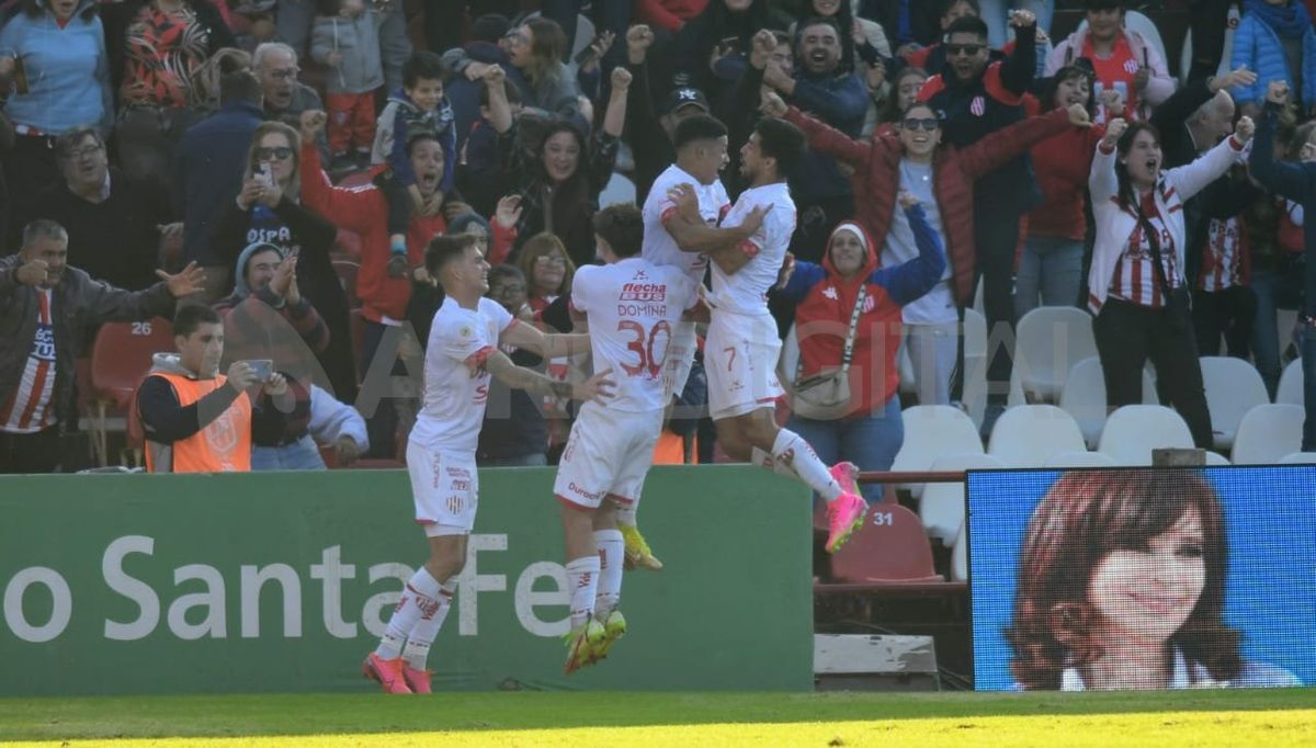 Unión igualó 1-1 con Lanús y suma 20 unidades en la Liga Profesional. Unión igualó 1-1 con Lanús y suma 20 unidades en la Liga Profesional.