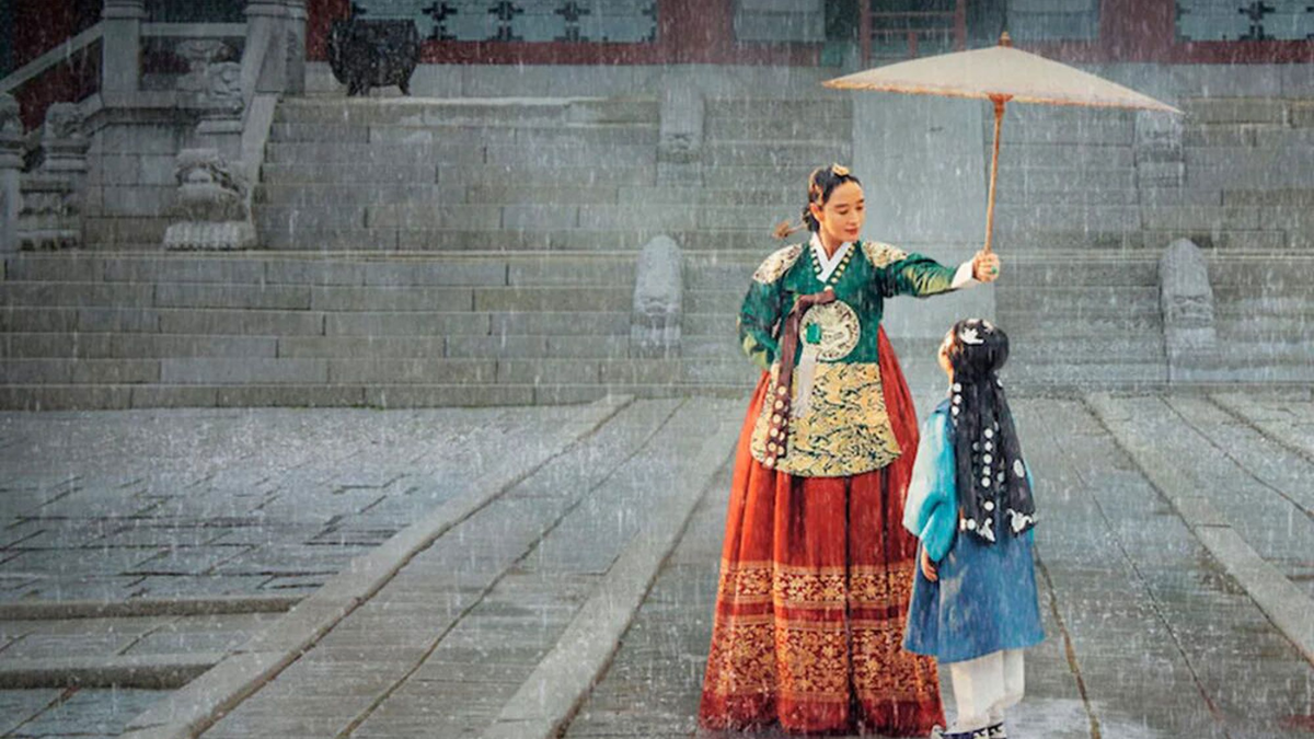 "Bajo el paraguas de la reina", la serie coreana de época que está en Netflix y te va a encantar. "Bajo el paraguas de la reina", la serie coreana de época que está en Netflix y te va a encantar.