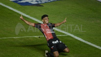 Colón: Defensa y Justicia vuelve a la carga por Rafael Delgado y ya ofertó por la mitad del pase