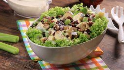 altText(Ensalada Waldorf: la receta para hacer en Navidad y Año Nuevo)}