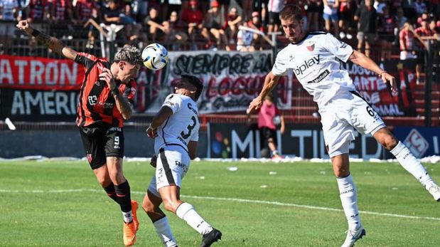 Colón aceleró en el segundo tiempo, venció 2 a 0 a Patronato y se volvió a prender arriba