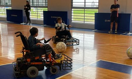 Se está armando el nuevo equipo de fútbol sobre silla de ruedas eléctrica en Santa Fe Se está armando el nuevo equipo de fútbol sobre silla de ruedas eléctrica en Santa Fe