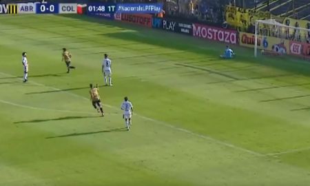El golazo de Nazareno Bazán para Almirante Brown contra Colón. El golazo de Nazareno Bazán para Almirante Brown contra Colón.