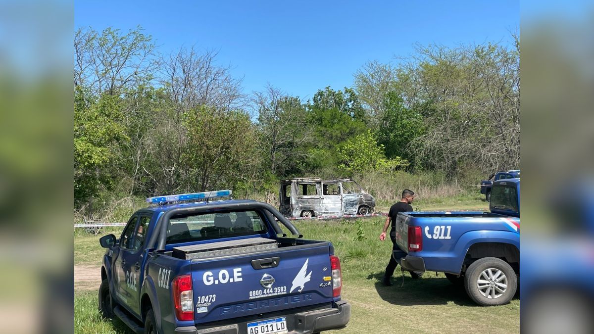 Un macabro hallazgo se realizó este martes en horas cercanas al mediodía cuando un llamado al 911 a las autoridades alertó de una camioneta incinerada