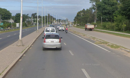 El siniestro se registró a la altura del kilómetro 115 de la Ruta N°1, en la localidad de El Laurel. El siniestro se registró a la altura del kilómetro 115 de la Ruta N°1, en la localidad de El Laurel.