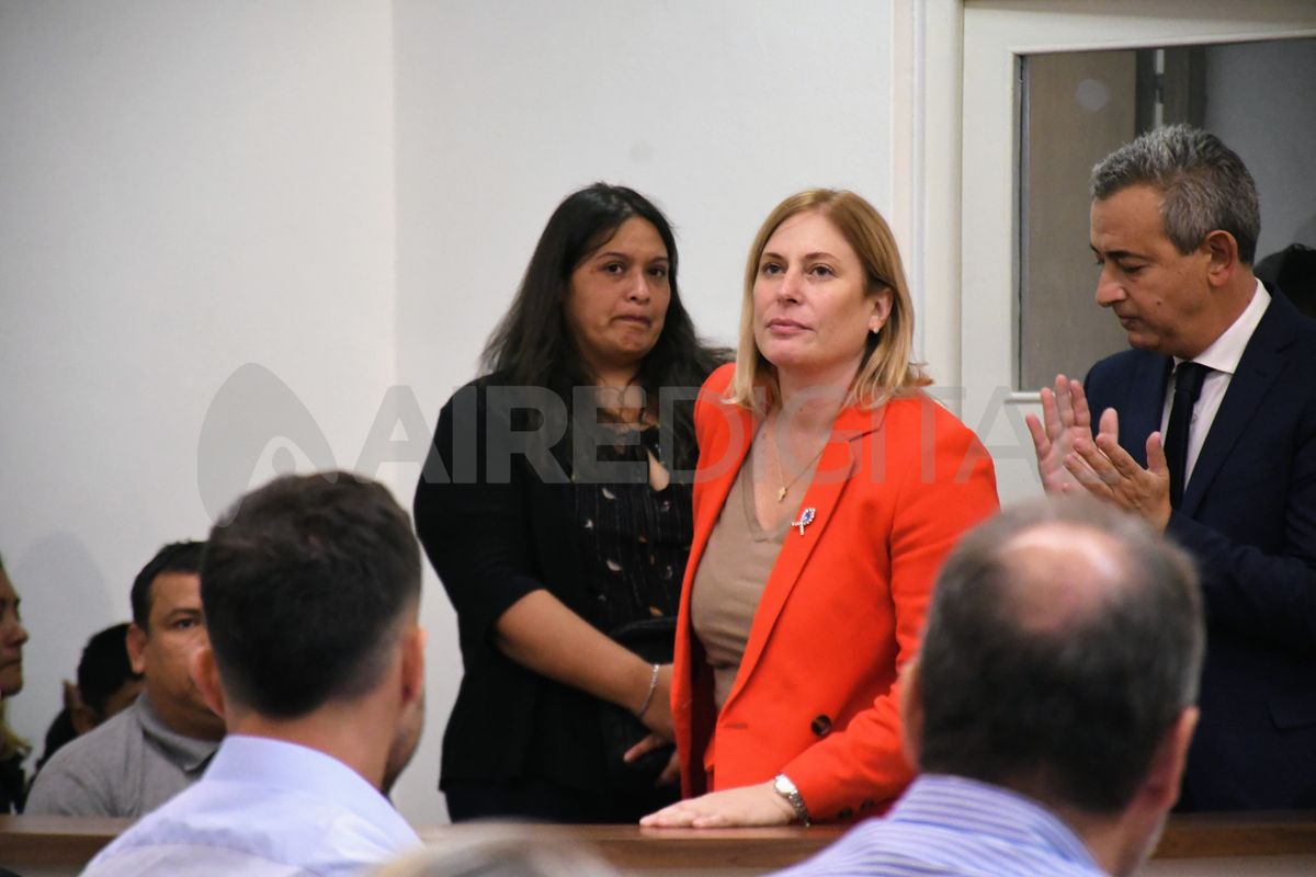 Gisela Scaglia estuvo presente en la apertura de sesiones del Concejo Municipal de Rosario. Gisela Scaglia estuvo presente en la apertura de sesiones del Concejo Municipal de Rosario.