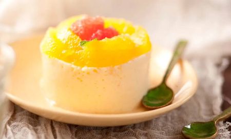 Mousse de limón y pomelo, by Maru Botana. Mousse de limón y pomelo, by Maru Botana.