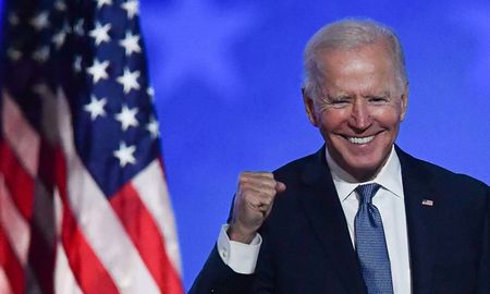 Joe Biden comienza festejar, mientras los demócratas observan cómo el triunfo electoral está al alcance de la mano. Joe Biden comienza festejar, mientras los demócratas observan cómo el triunfo electoral está al alcance de la mano.