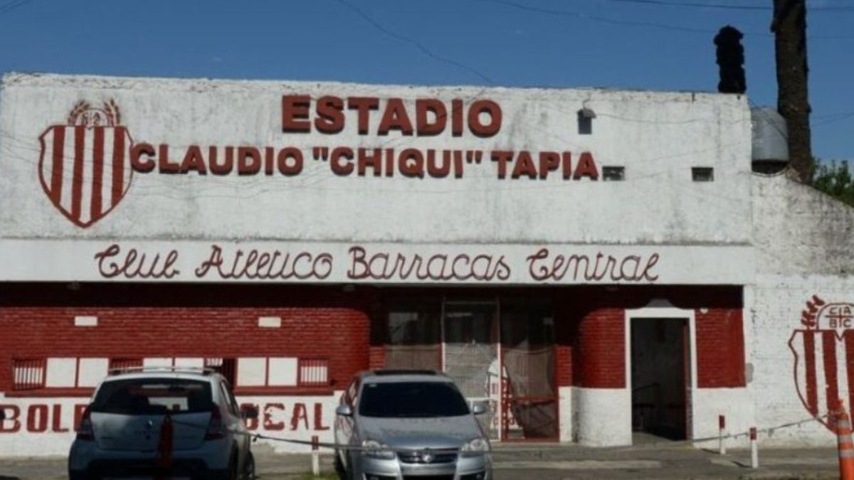 El hombre fue detenido en el ingreso al estadio de Barracas Central. El hombre fue detenido en el ingreso al estadio de Barracas Central.