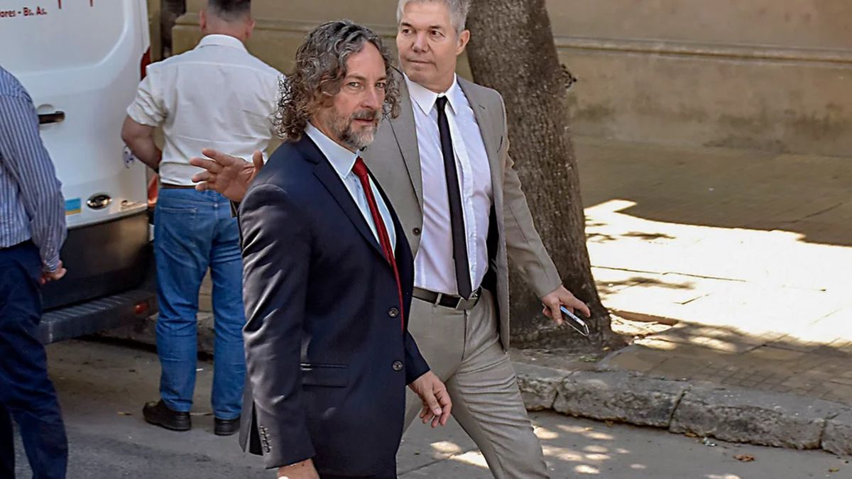 El integrante del equipo de abogados de Fernando Burlando se manifestó con relación a la foto en la que se los ve juntos a Gustavo Valdés y José Codazzi.