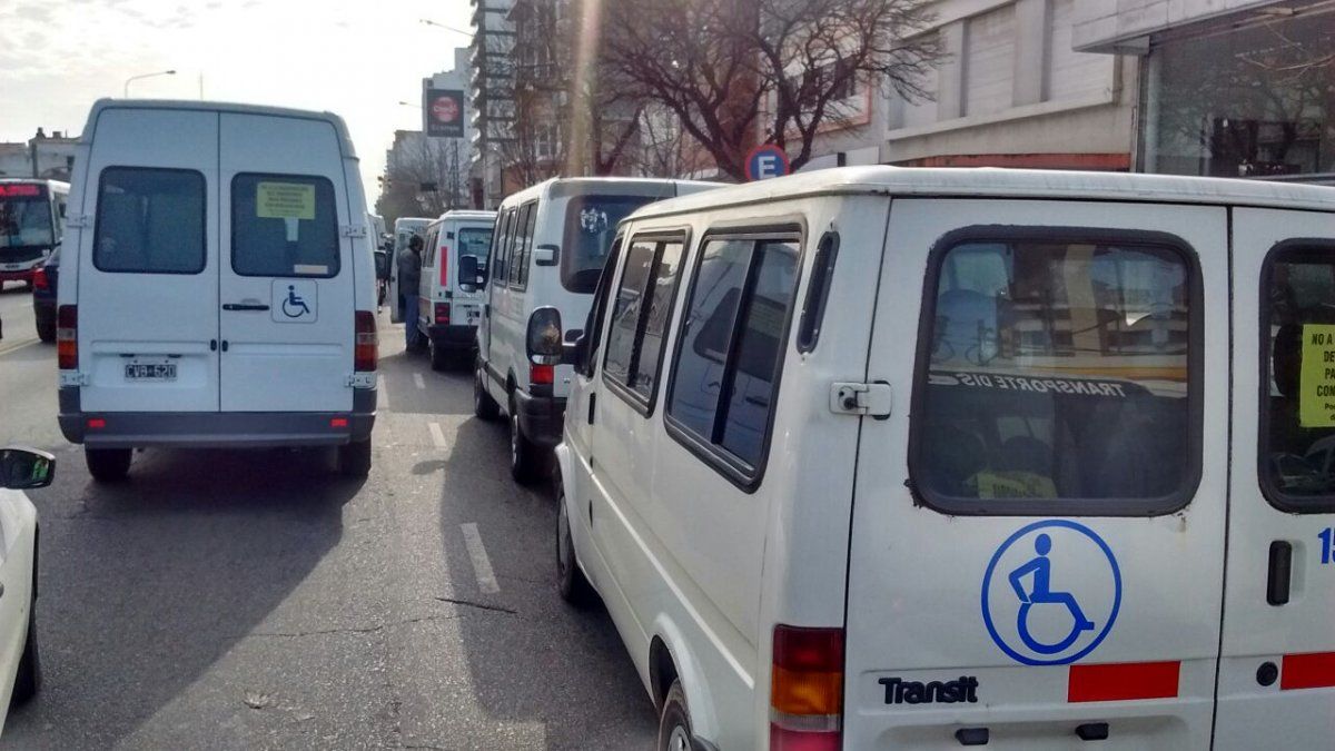Transportistas de discapacitados paran este jueves