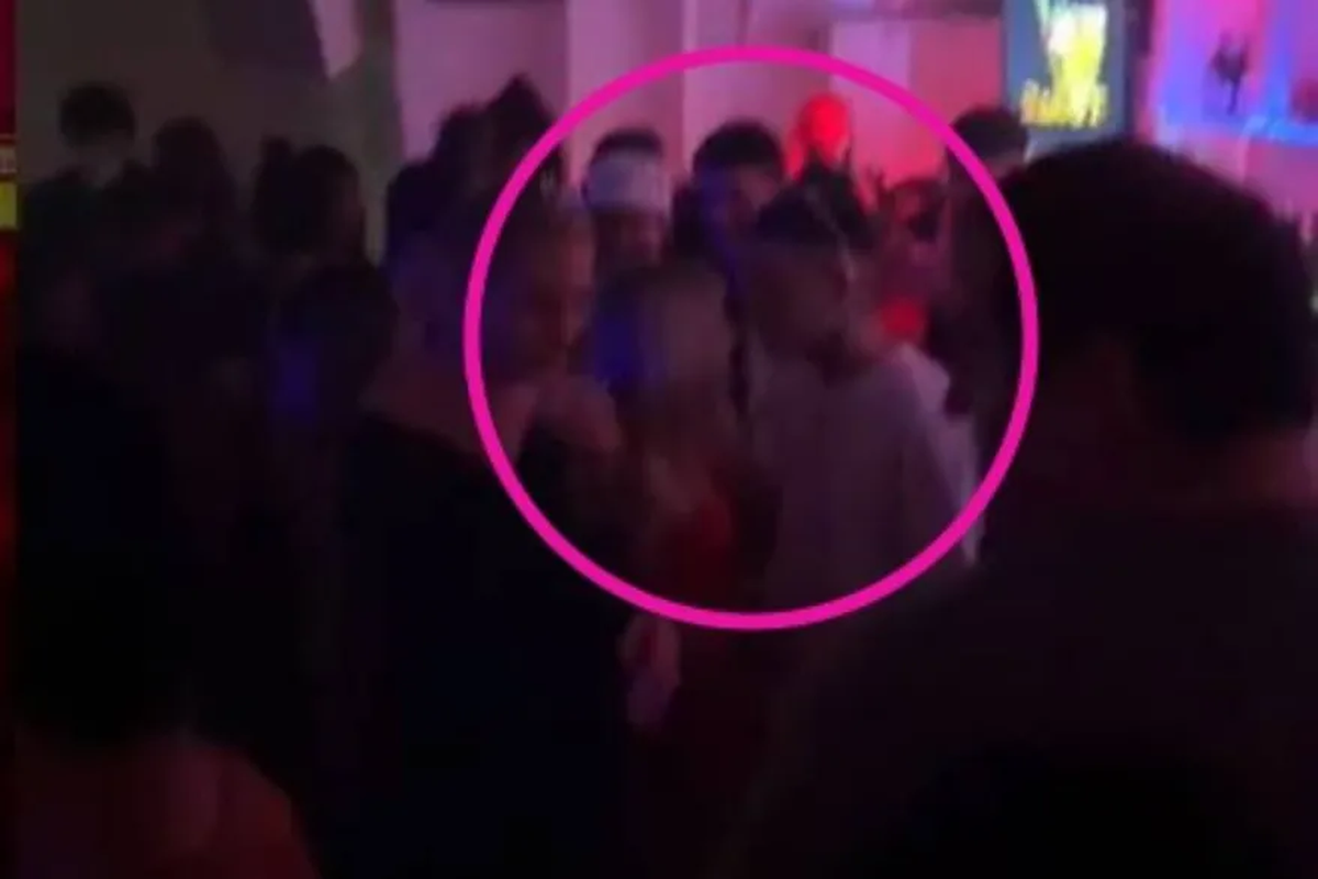 En el círculo puede verse a Tamara Báez y Despre en un boliche de LujánInstagram / @tijuanabykalahary