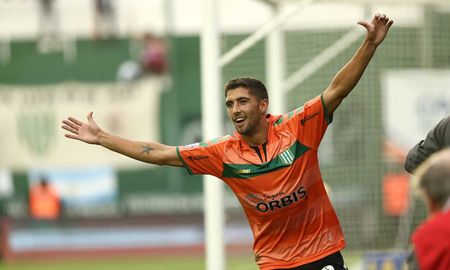 Juan Pablo Álvarez, de Banfield, está cerca de convertirse en nuevo jugador del Club Atlético Colón. Juan Pablo Álvarez, de Banfield, está cerca de convertirse en nuevo jugador del Club Atlético Colón.