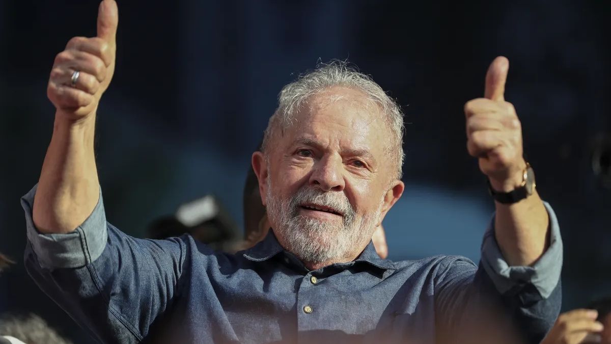Lula da SIlva vencería en primera vuelta con 54% a 30% de los votos al mandatario Jair Bolsonaro en los comicios del 2 de octubre