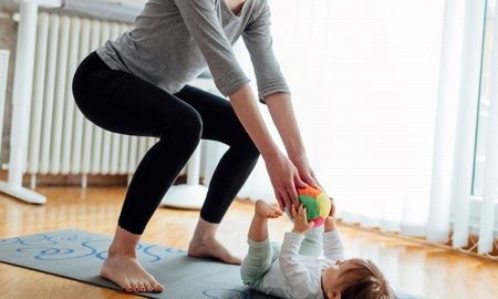 entrena con tu bebe para recuperarte tras el parto con estos 10 ejercicios entrena con tu bebe para recuperarte tras el parto con estos 10 ejercicios