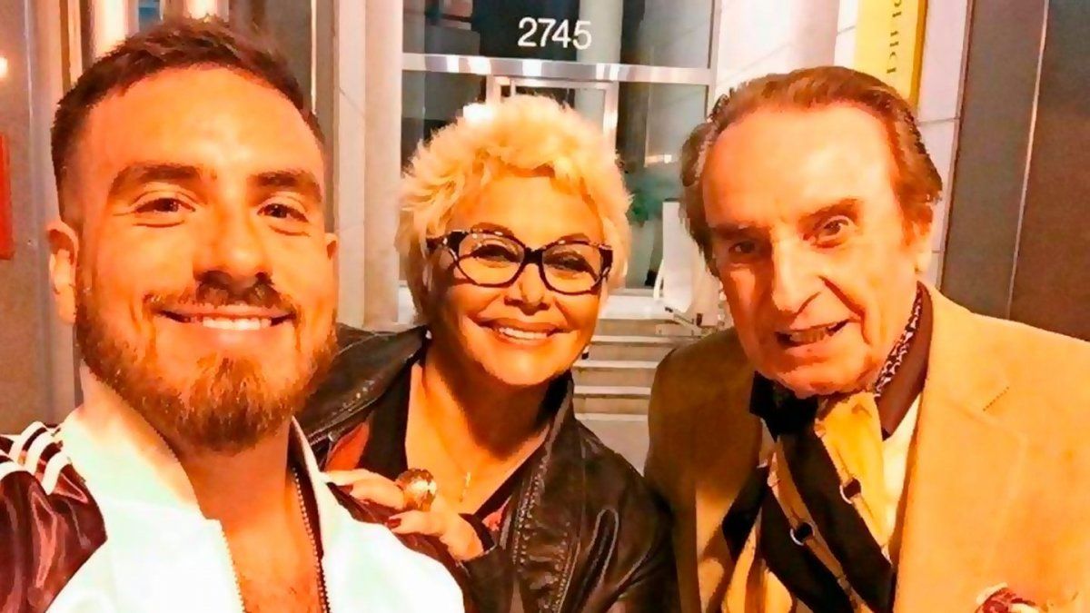 Fede Bal junto a sus papás, Carmen y Santiago.