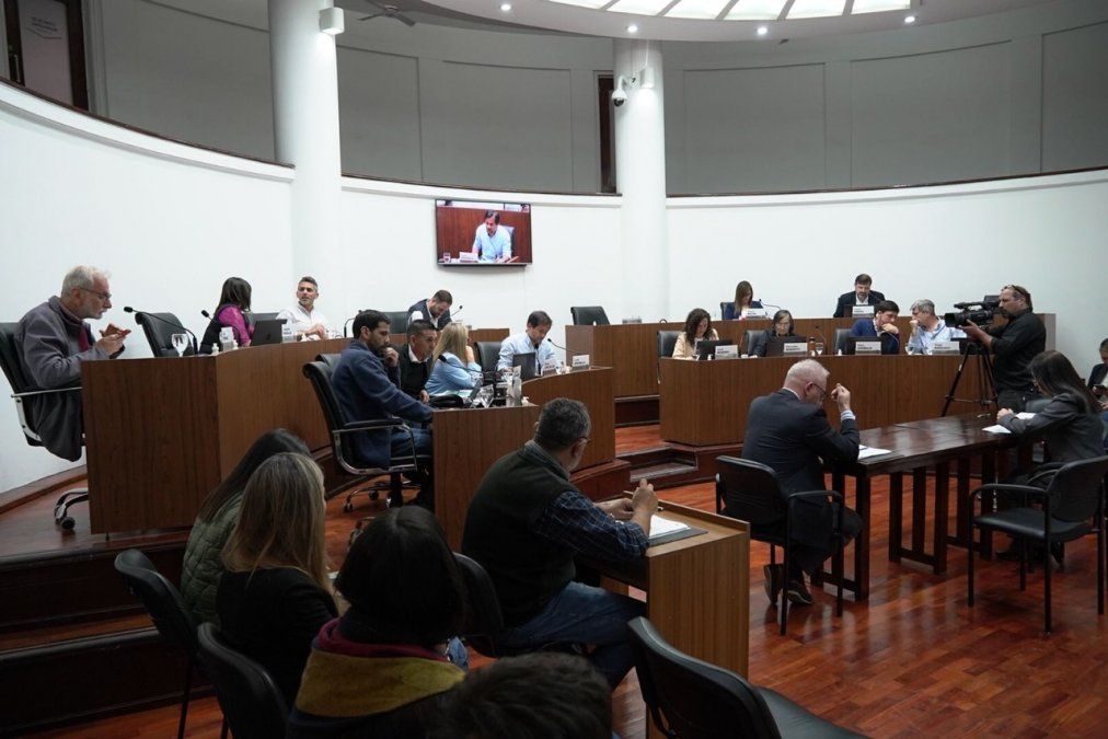 Si bien la mayoría acompañó la creación del nuevo sistema público de biciletas, se escucharon algunas críticas al mensaje del Ejecutivo municipal.