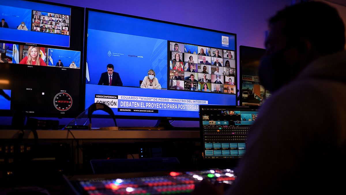De Pedro expuso durante la reunión de la comisión de Asuntos Constitucionales presidida por la legisladora por Santa Fe María de los Ángeles Sacnun (FdT).