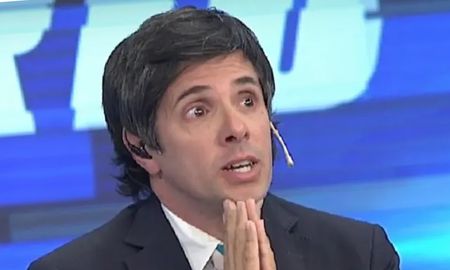 Había comenzado un curso que le costaba mucho dinero, para prepararse, y la noté como compungida y que le quedó como un gusto a poco”, justificó Robertito. Había comenzado un curso que le costaba mucho dinero, para prepararse, y la noté como compungida y que le quedó como un gusto a poco”, justificó Robertito.