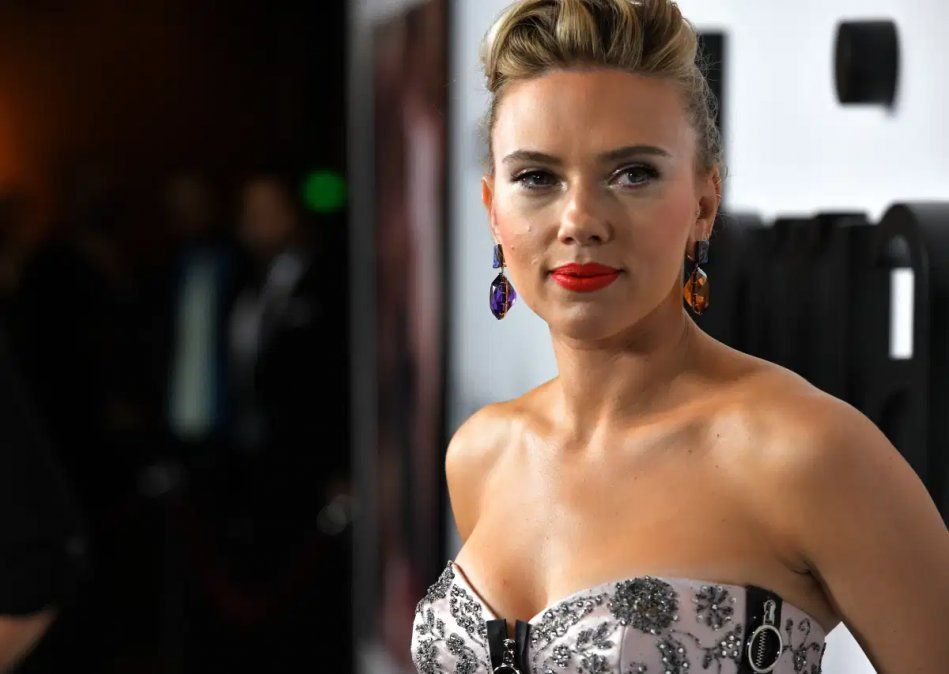 Scarlett Johansson está embarazada de su primer bebé con Colin Jost.