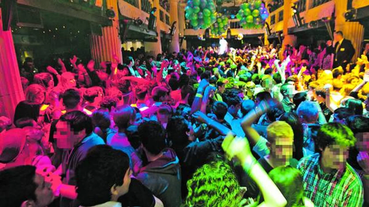 Un adolescente se disfrazó de una mujer abusada en su viaje de egresados en Bariloche y generó indignación