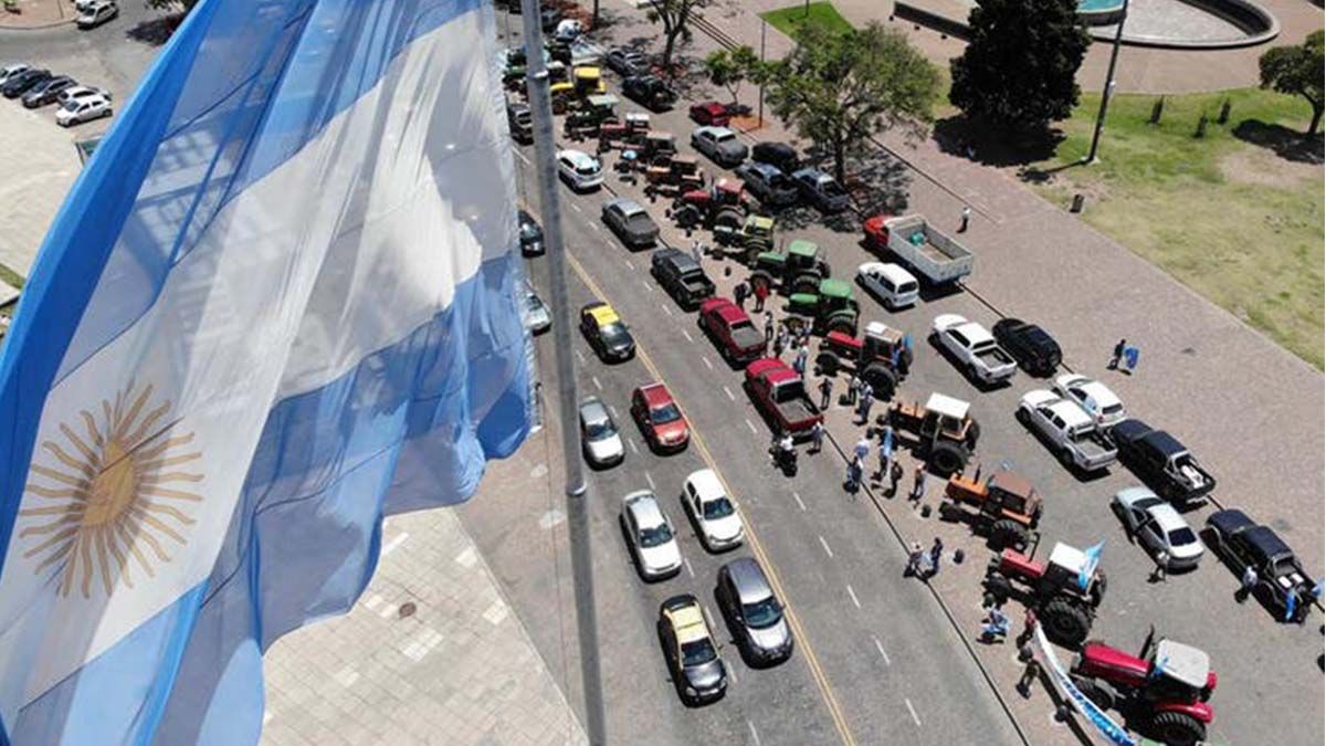 Tractorazo en Rosario Cr&eacute;dito: Marcelo Manera