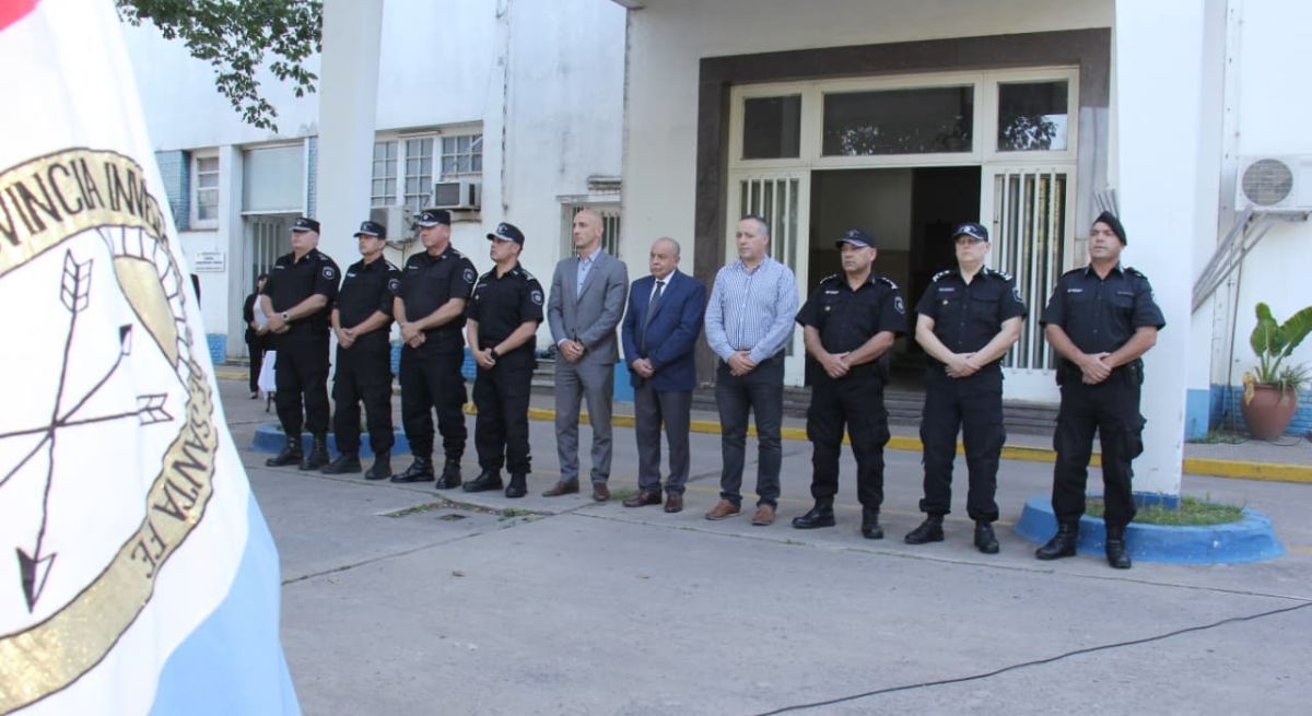 En un acto protocolar, autoridades del Gobierno de Santa Fe designaron a Guillermo Solari como nuevo jefe de la Unidad Regional II de Policía.