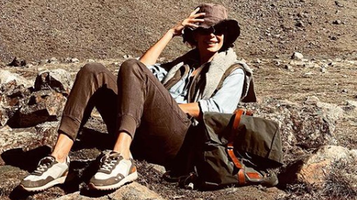 Relajada y con amigas