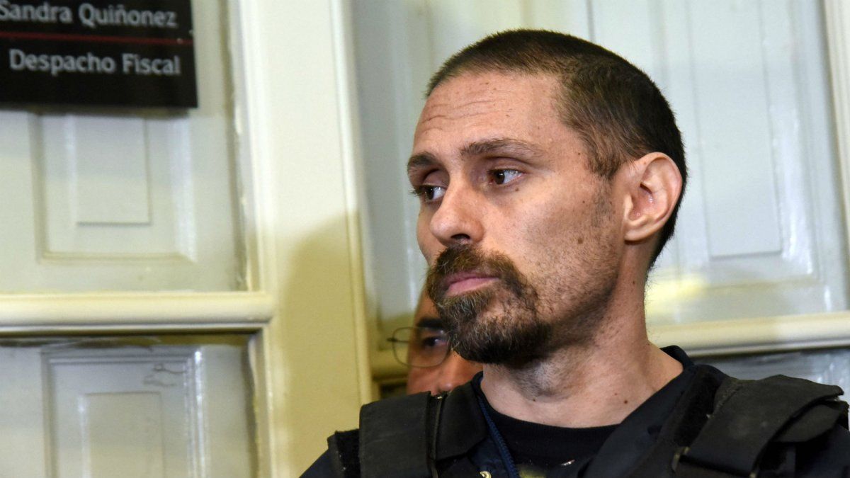 “Me fue presentado por Rolando Barreiro, a quien traté un poco antes por ser agente de la AFI”, dijo. Bidone describió otras reuniones con agentes de la AFI en relación con Pérez Corradi, actualmente preso.