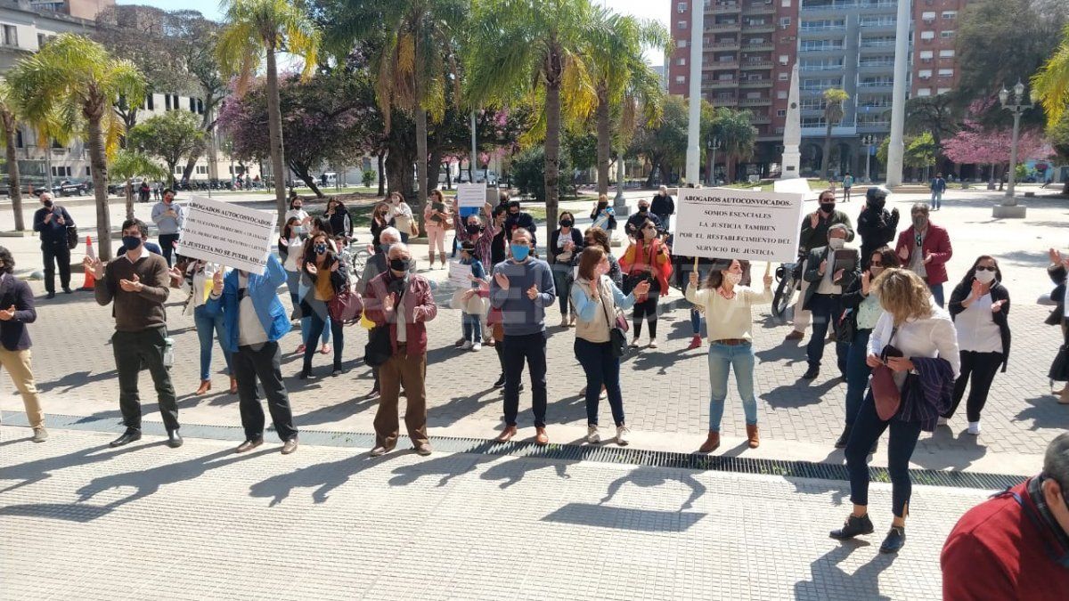 Los abogados piden la reactivación de la Justicia para poder realizar su trabajo.&nbsp;