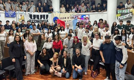 Más de 130 alumnos de 34 escuelas del turno mañana y turno tarde pusieron a consideración sus proyectos. Más de 130 alumnos de 34 escuelas del turno mañana y turno tarde pusieron a consideración sus proyectos.