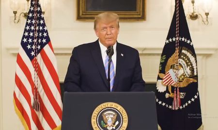 El presidente de los Estados Unidos criticó con dureza a sus seguidores, que el miércoles asaltaron el edificio del Congreso durante la sesión especial para certificar los resultados de las elecciones del 3 de noviembre El presidente de los Estados Unidos criticó con dureza a sus seguidores, que el miércoles asaltaron el edificio del Congreso durante la sesión especial para certificar los resultados de las elecciones del 3 de noviembre
