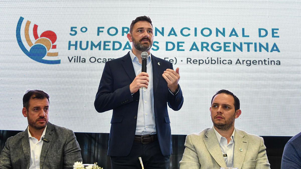 Enrique Estévez, ministro de Ambiente y Cambio Climático de la Provincia de Santa Fe. Enrique Estévez, ministro de Ambiente y Cambio Climático de la Provincia de Santa Fe.