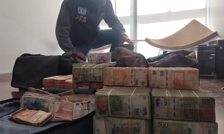La pregunta que se repite en la city es por qué Rosario produce tantos financistas investigados por estafa. La pregunta que se repite en la city es por qué Rosario produce tantos financistas investigados por estafa.