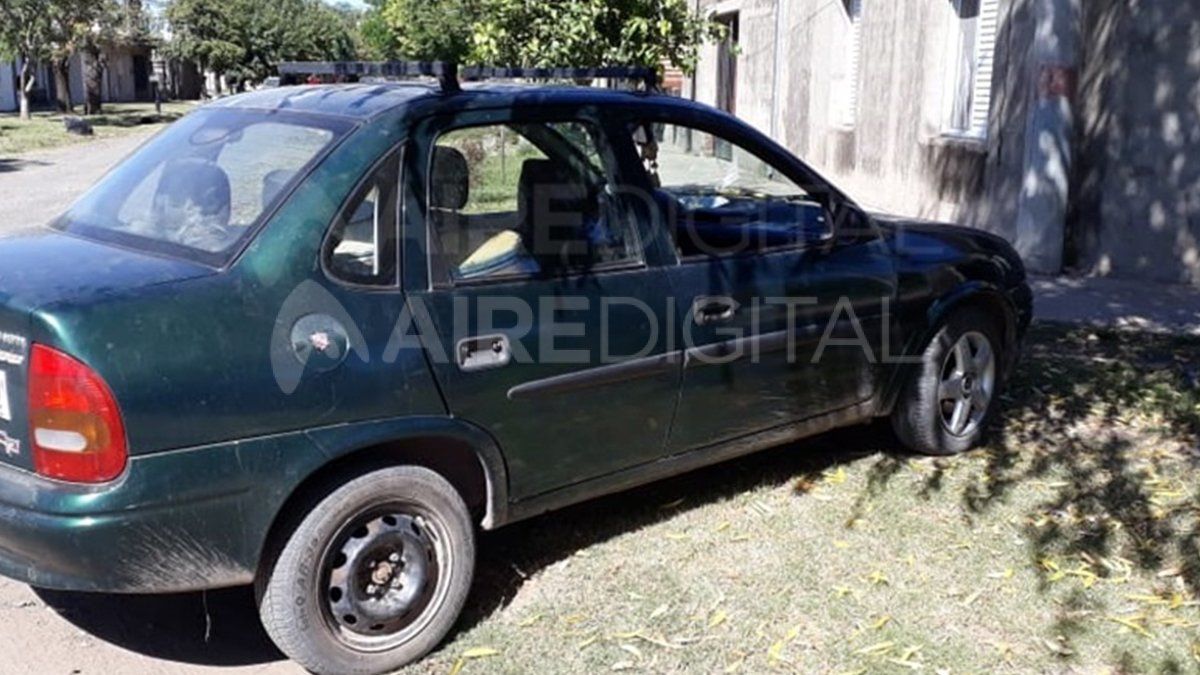 El Corsa que fue parte del botín de los delincuentes entrerrianos.