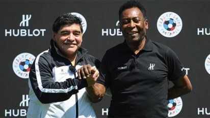 Maradona y Pelé participan de un homenaje de FIFA a los trabajadores de la salud