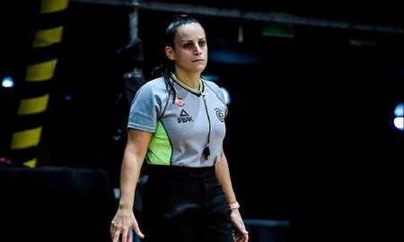 Bianca Tedesco comunicó que la CAB apartó de sus funciones a Sebastián Monclova, árbitr de básquet, luego de ser denunciado por abuso y acoso sexual. Bianca Tedesco comunicó que la CAB apartó de sus funciones a Sebastián Monclova, árbitr de básquet, luego de ser denunciado por abuso y acoso sexual.
