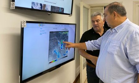 El intendente de Santa Fe repasó las obras hídricas que se realizan en Santa Fe. El intendente de Santa Fe repasó las obras hídricas que se realizan en Santa Fe.