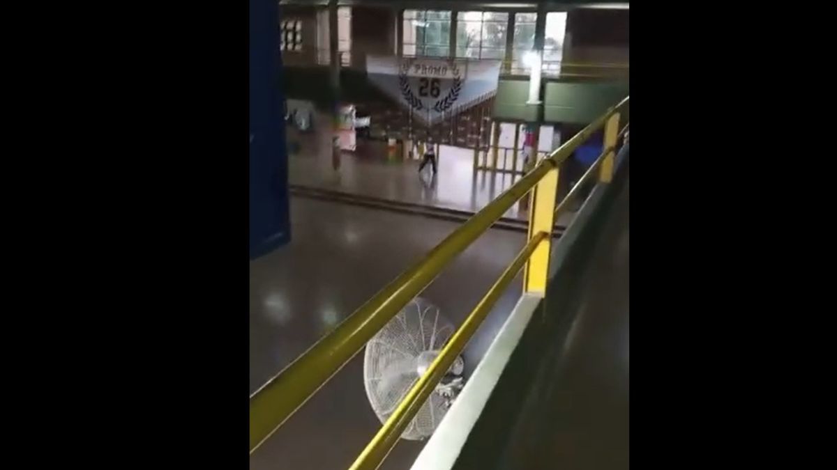 El establecimiento donde ocurrió el ataque es uno de los más concurridos de la ciudad.