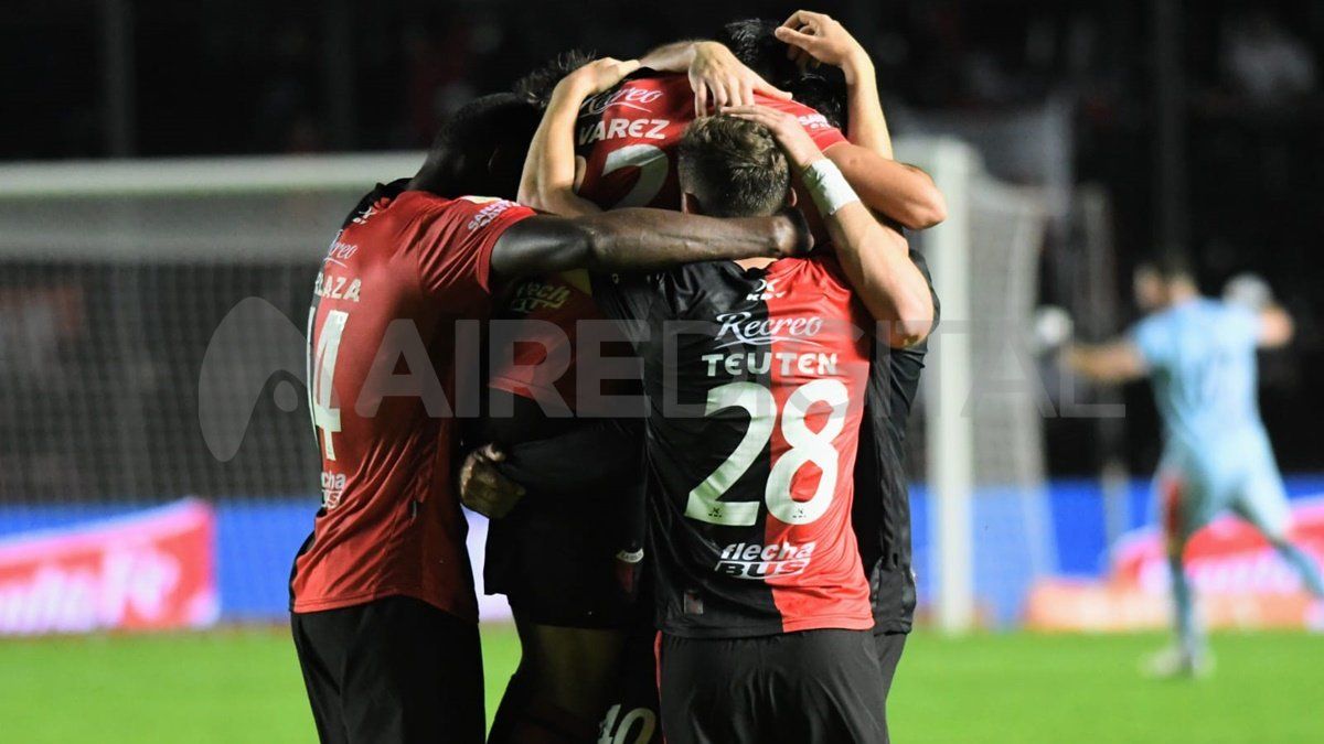 En los antecedentes inmediatos Colón llega mejor, pero no es favorito. En los antecedentes inmediatos Colón llega mejor, pero no es favorito.